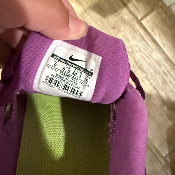 Nike Women's Purple Running Shoes - Picture 5 of 5